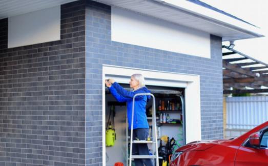 Comuni errori da evitare a tutti i costi nel regolare la pista del garage