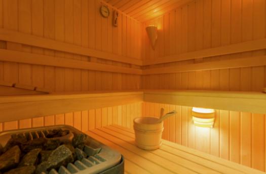 Aggiorna la tua casa con una sauna tradizionale per uno stile di vita più sano