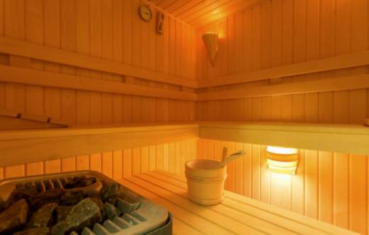 Manutenzione fai-da-te della sauna: semplici passaggi per una sauna che dura